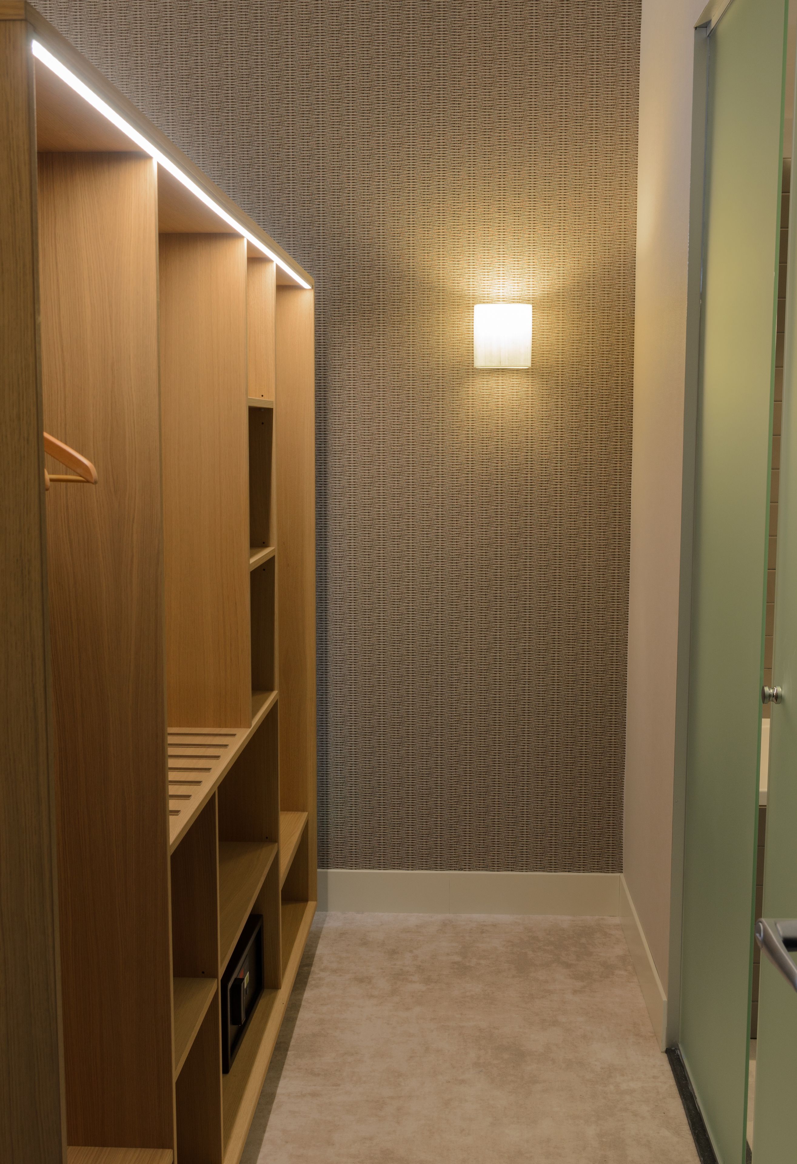 superior suite, 1 king bed | 1 bedroom, hypo-allergenic bedding, free minibar, in-room safe