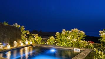 TOPAZ: 2 Bedroom Sunset & Sea View Villa with Private Hot Tub & Shared Pool | Private spa tub