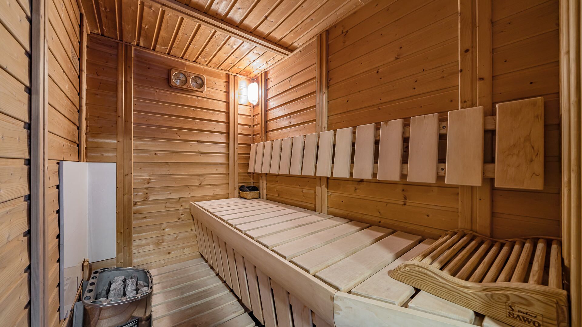 1 bedroom, premium bedding, individually decorated