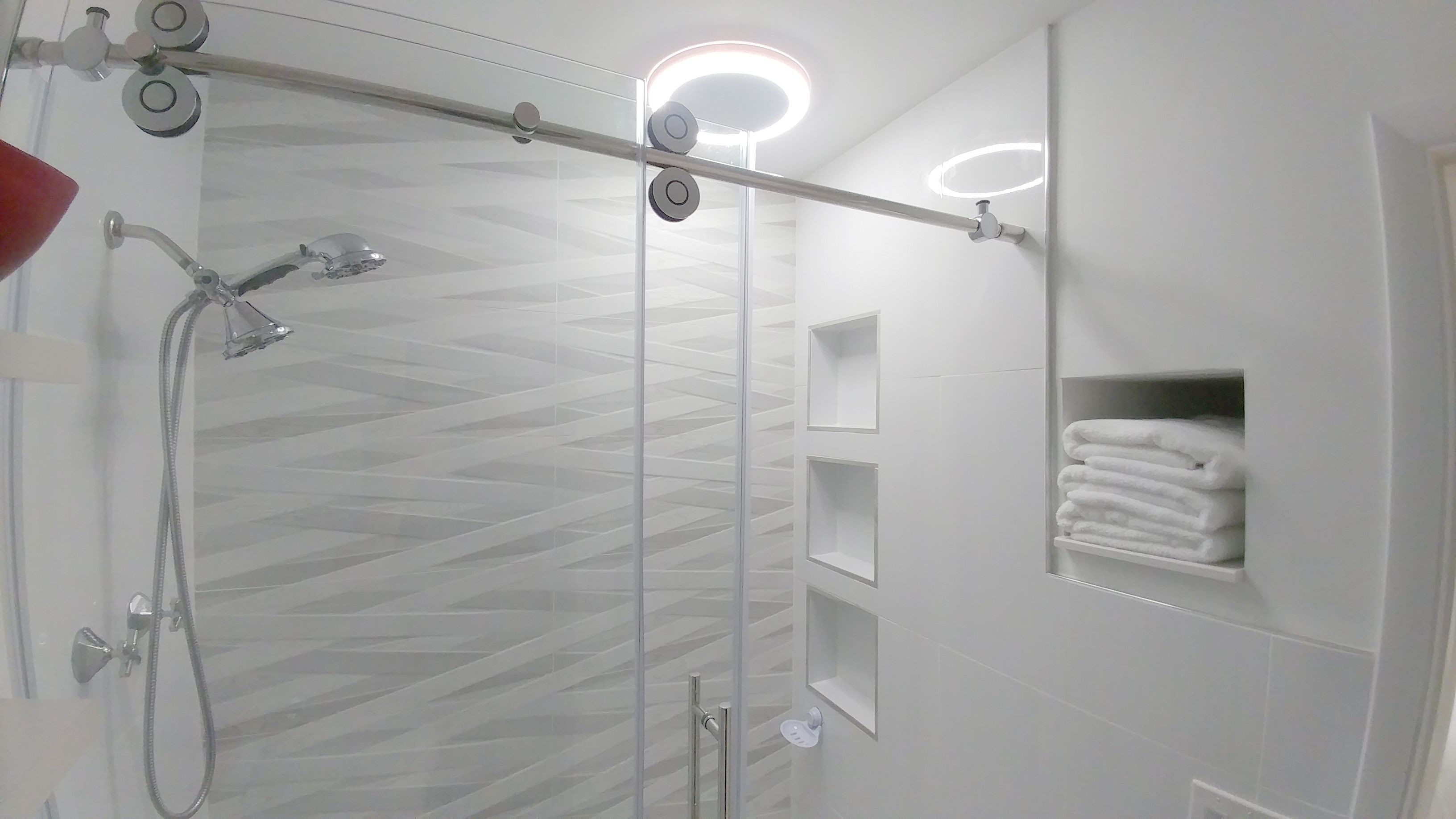 Private Villa | Bathroom shower