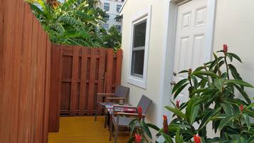 Deluxe villa, 1 kingsize bed | Terras