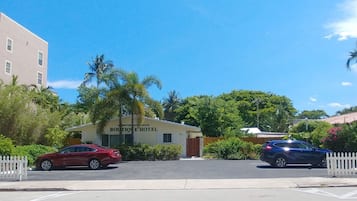 Entrada al alojamiento