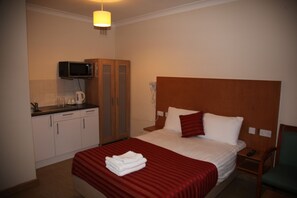 1 bedroom, iron/ironing board, free WiFi - Grove Apartments (London)