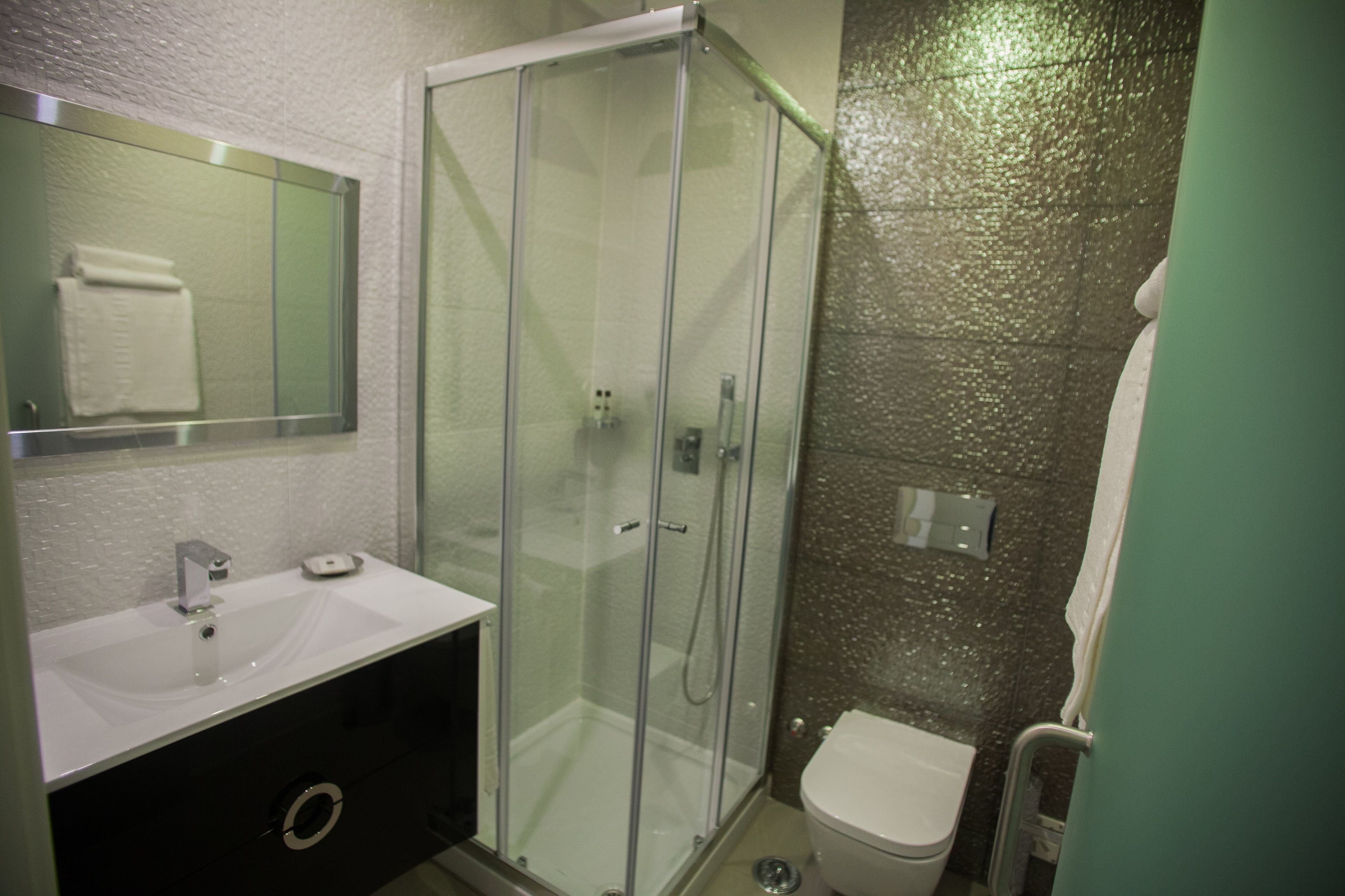 Photo - Thomar Story - Guest House