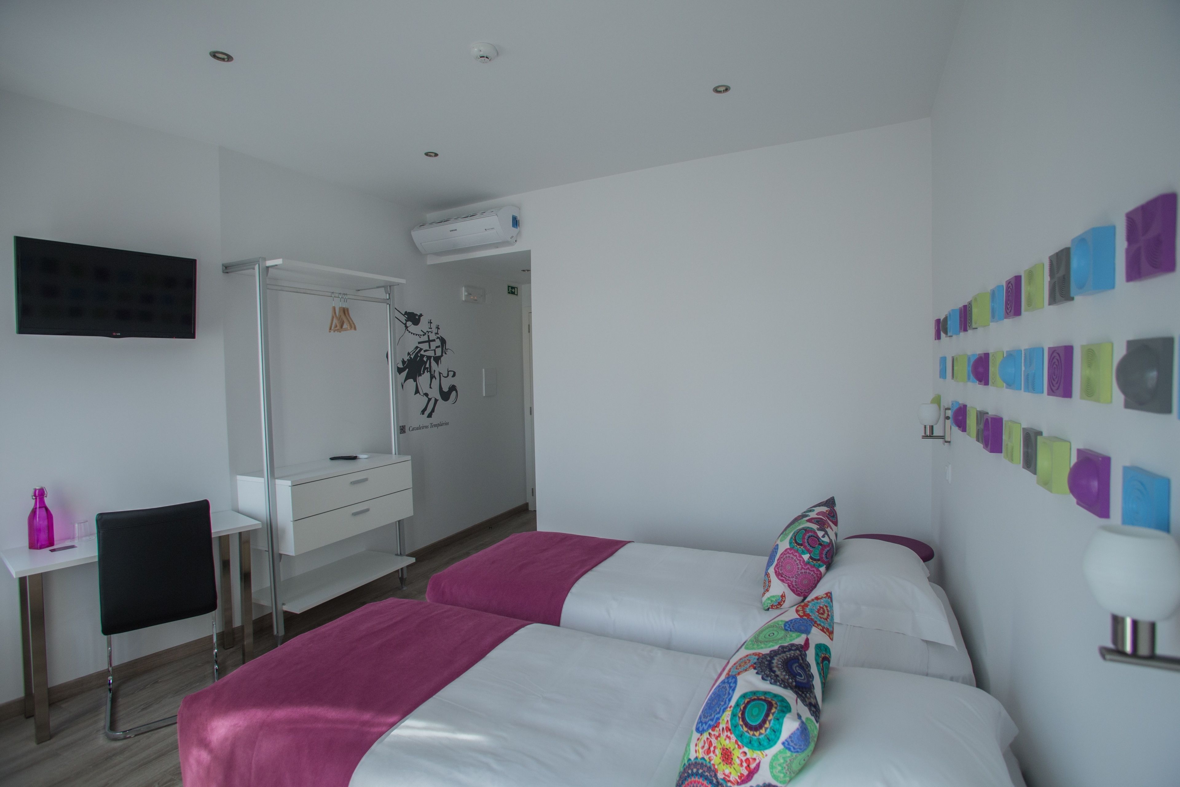 Photo - Thomar Story - Guest House