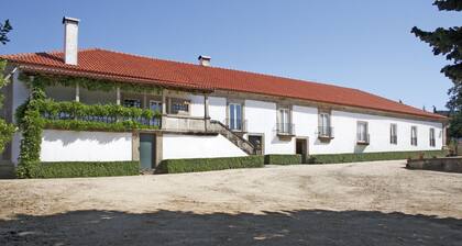 Casa de Vilarinho de SĂŁo RomĂŁo