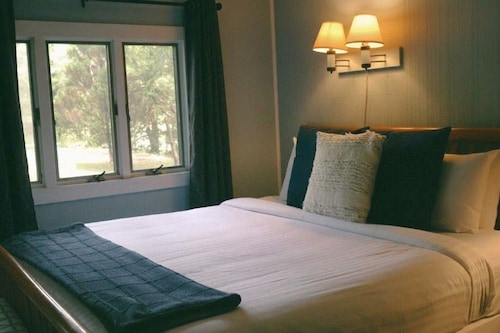 The Pines Cottages