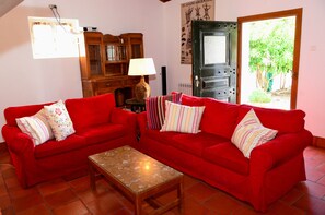 Living area - Casa do Rossio (Montemor-o-Novo)