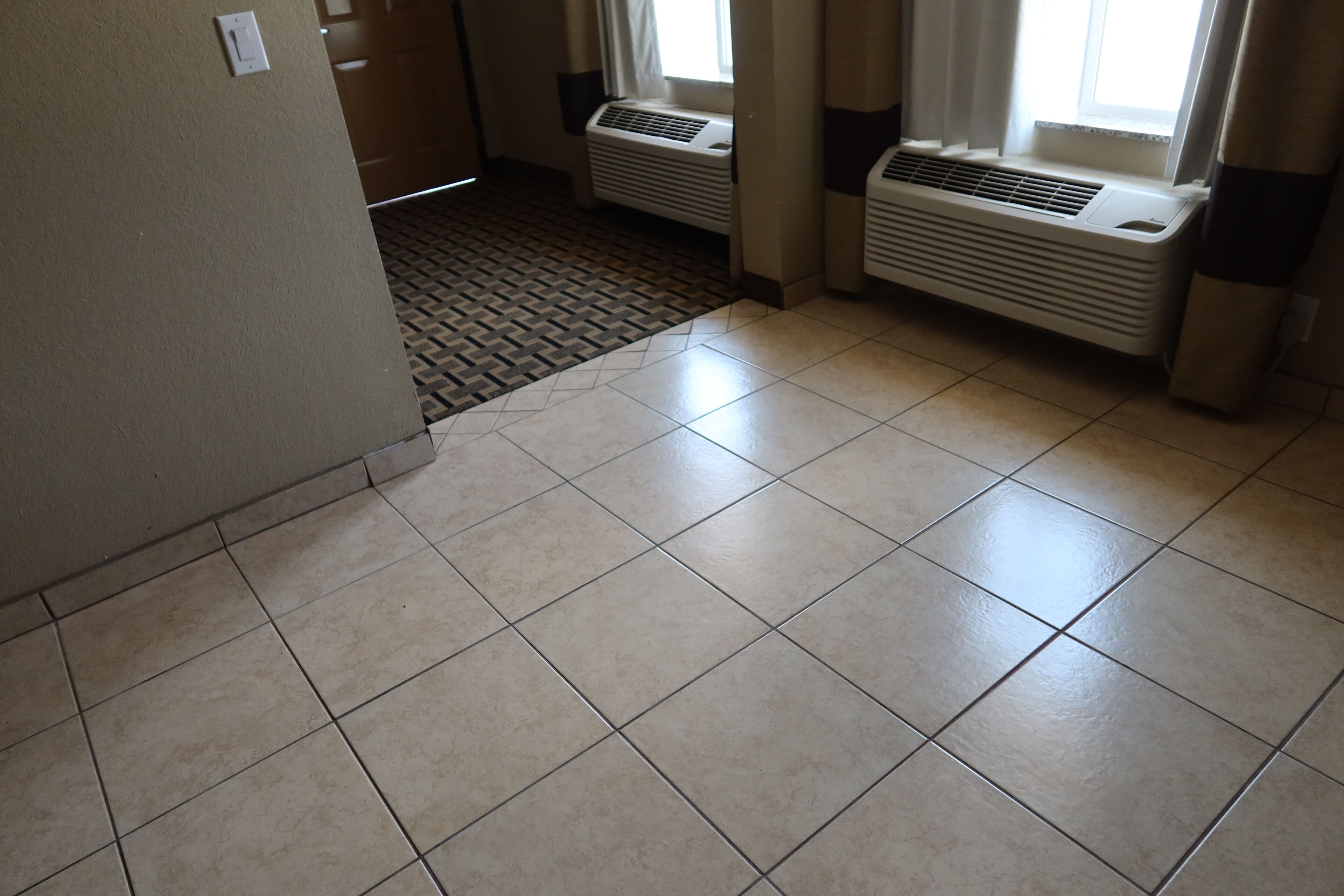 West Worth Inn & Suites — photo 7