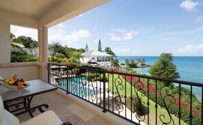 Cove Suite | Premium bedding, down comforters, free minibar, in-room safe - The Cove Suites at Blue Waters Resort and Spa (St. John's)