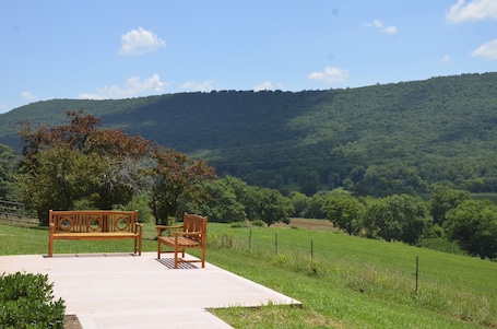 Terrace/patio. Mountain Cove Farms Resort