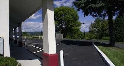 Appalachian Motel