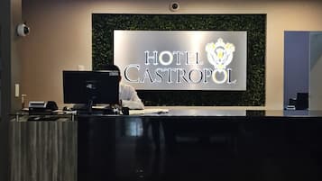 Mostrador para check-in y check-out