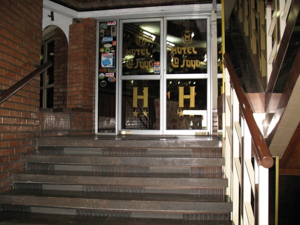 Pintu masuk interior