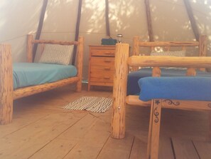 Interior detail - Lonesome Dove Guest Ranch (Kalispell)