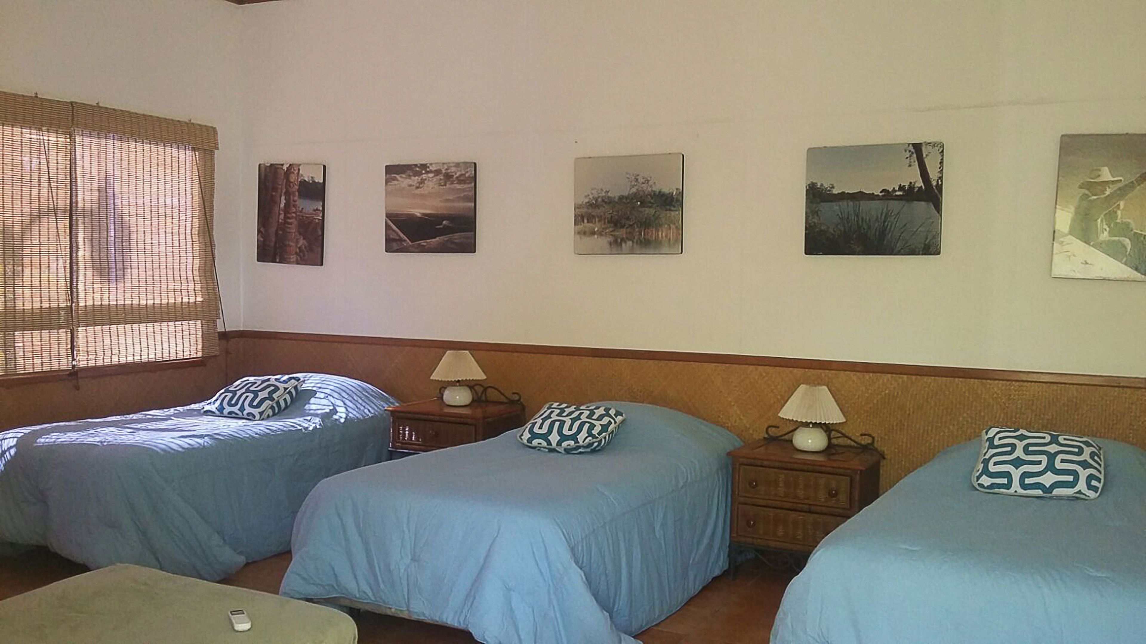 economy room | 2 bedrooms, in-room safe, bed sheets