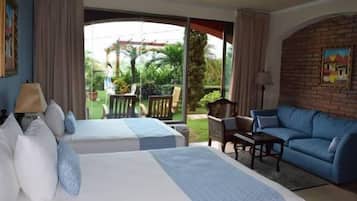 Junior Twin Room | Premium bedding, individually decorated, individually furnished