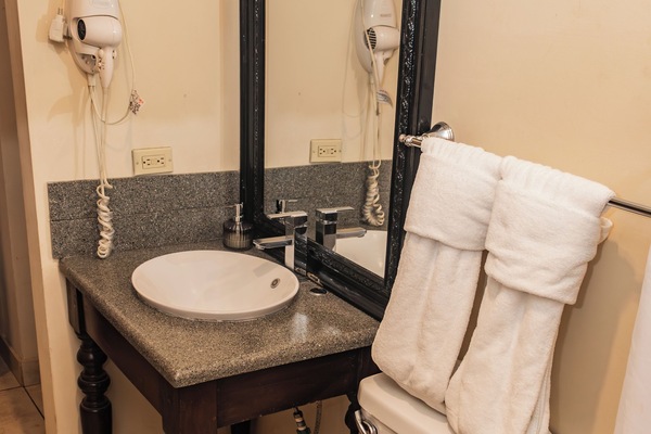 Executive Apartment, 2 Bedrooms, Terrace, Tower | Bathroom | Shower, free toiletries, hair dryer, towels