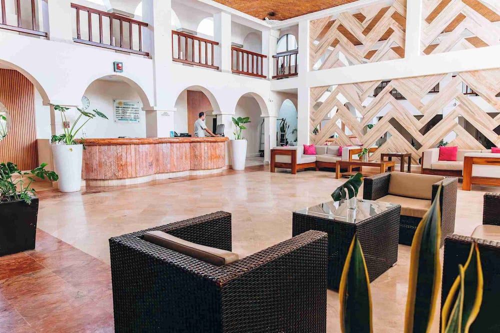 Hotel Solamar Inn