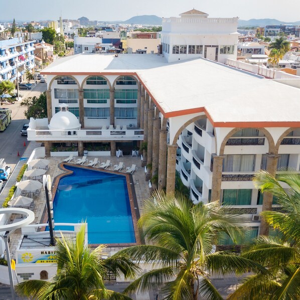 منظر من الجو على ارتفاع عالٍ