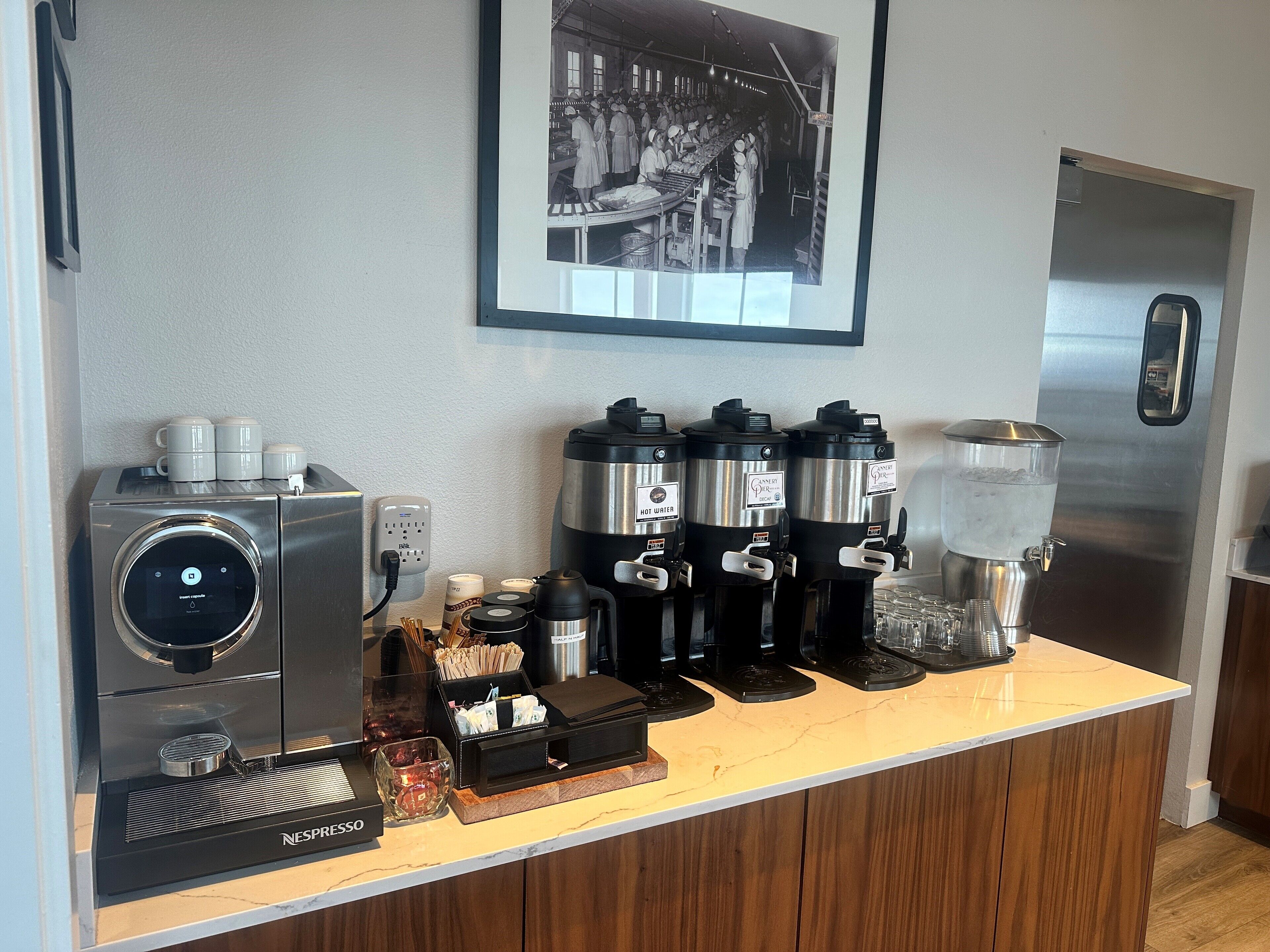 free daily continental breakfast