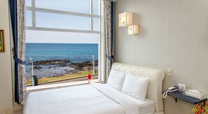 Premium bedding, free WiFi - Hotel White House (Jeju City)
