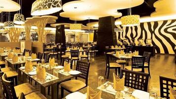 Breakfast and dinner served