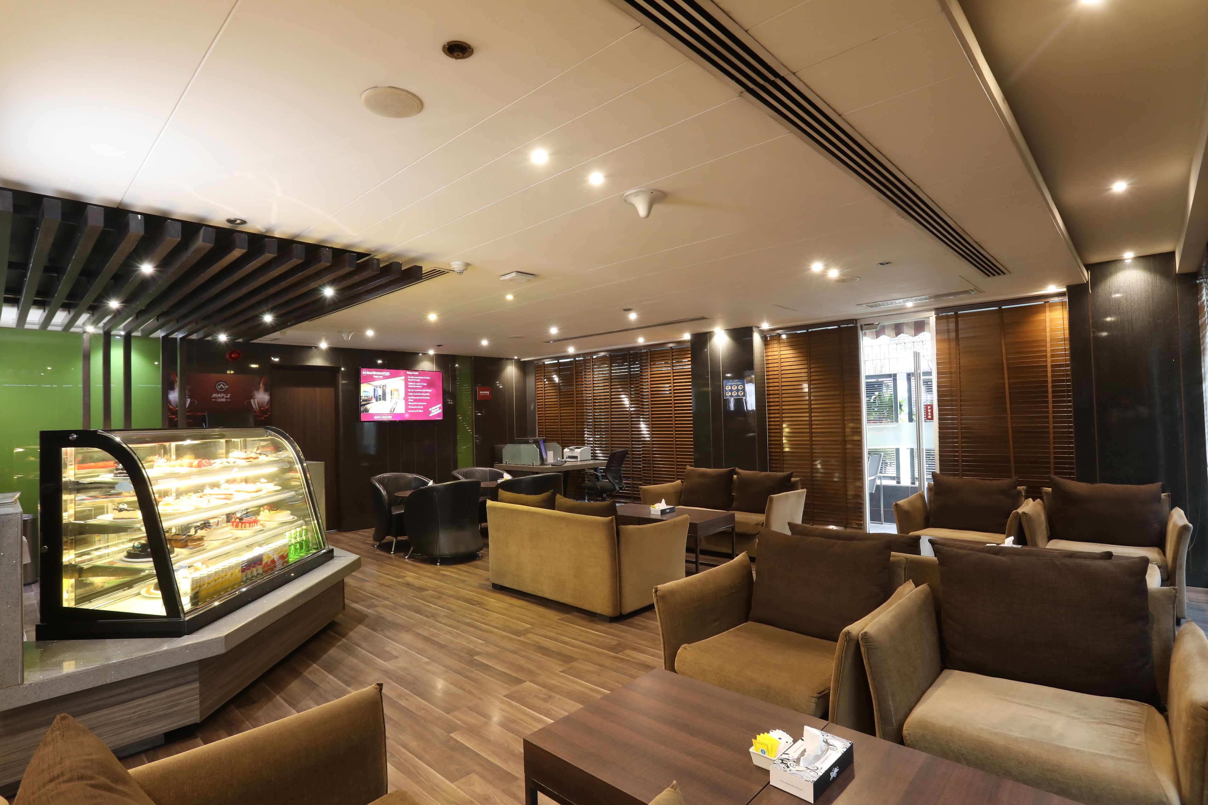 Lobby lounge