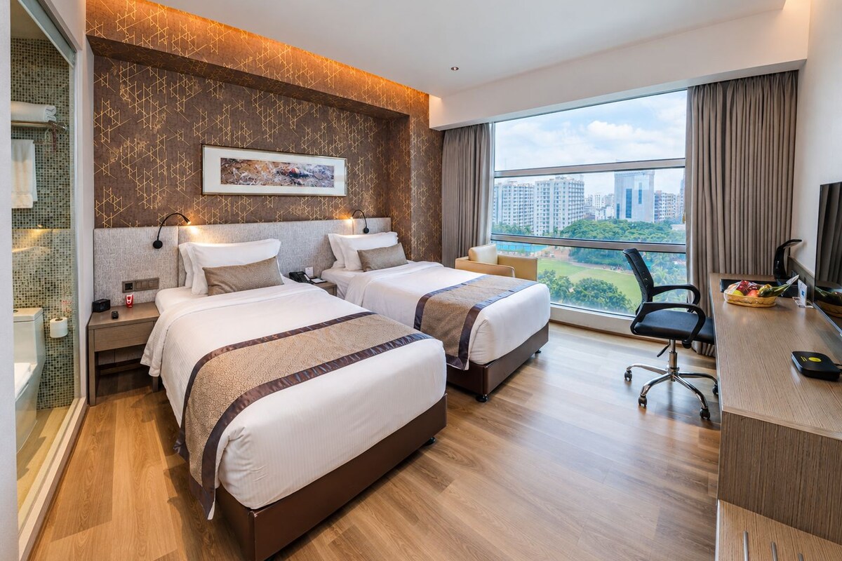 Minibar, in-room safe, desk, blackout curtains