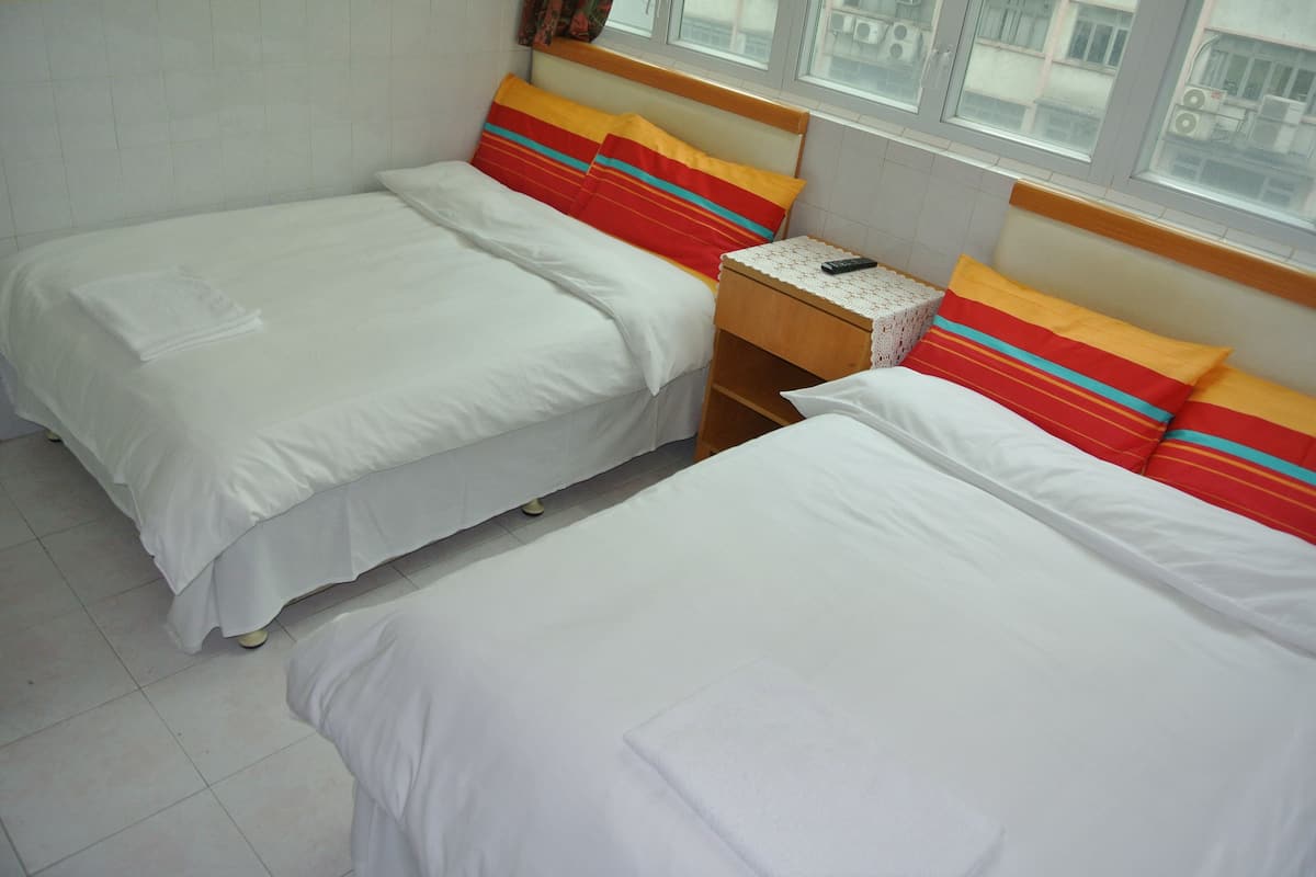 Chambre Familiale, 2 lits doubles | Wi-Fi gratuit