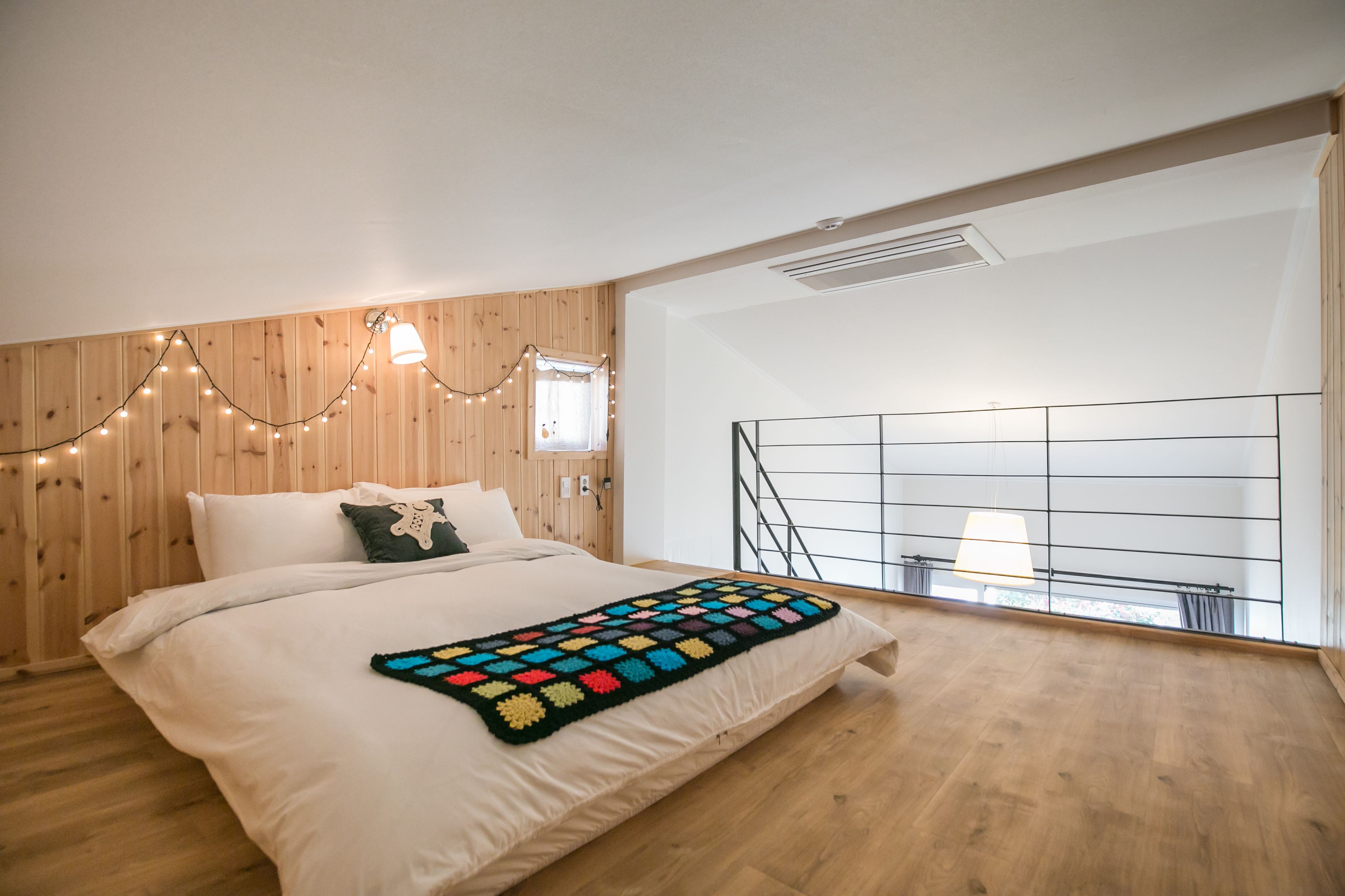 Nhà Duplex | 1 phòng ngủ, khu vực làm việc phù hợp cho laptop, màn/rèm cản sáng 