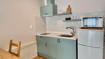 Toetasjesleilighet | Eget kjøkken | Minikjøleskap, mikrobølgeovn, kokeplater og vannkoker