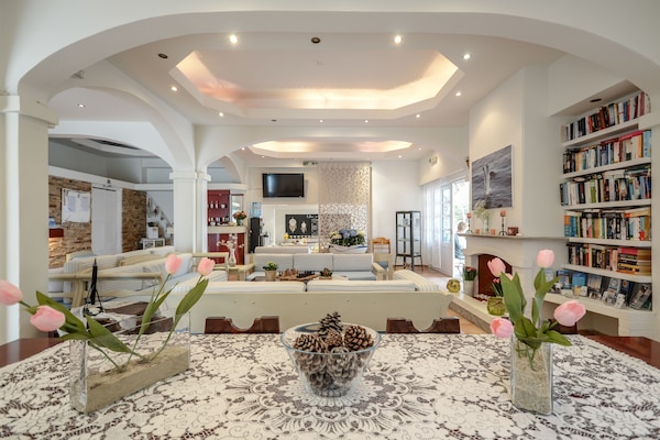 Lobby-Lounge