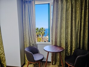 Phòng 2 giường đơn Deluxe, không hút thuốc, quang cảnh biển | Quang cảnh biển