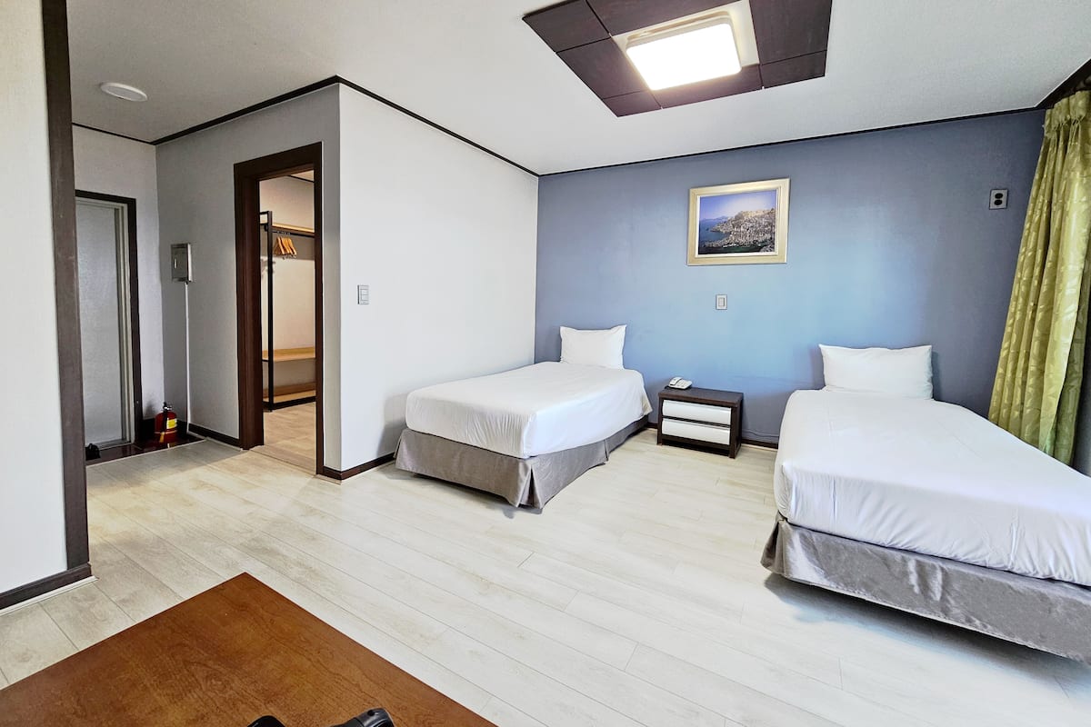 Family Terrace Room B | Free WiFi, bed sheets