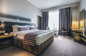 1 Schlafzimmer, hochwertige Bettwaren, Minibar, Zimmersafe