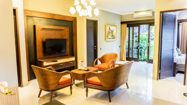 Family Villa | 3 bilik tidur, peti besi dalam bilik, meja, Wi-fi percuma 