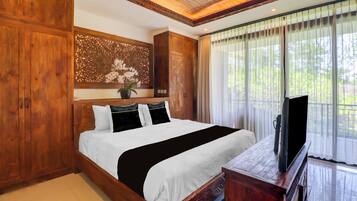 Executive Double Room, Balcony | View from room