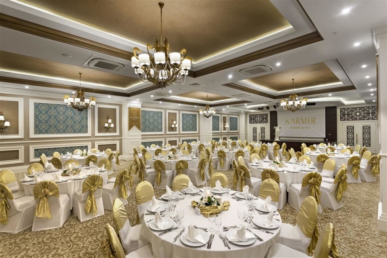 banquet hall