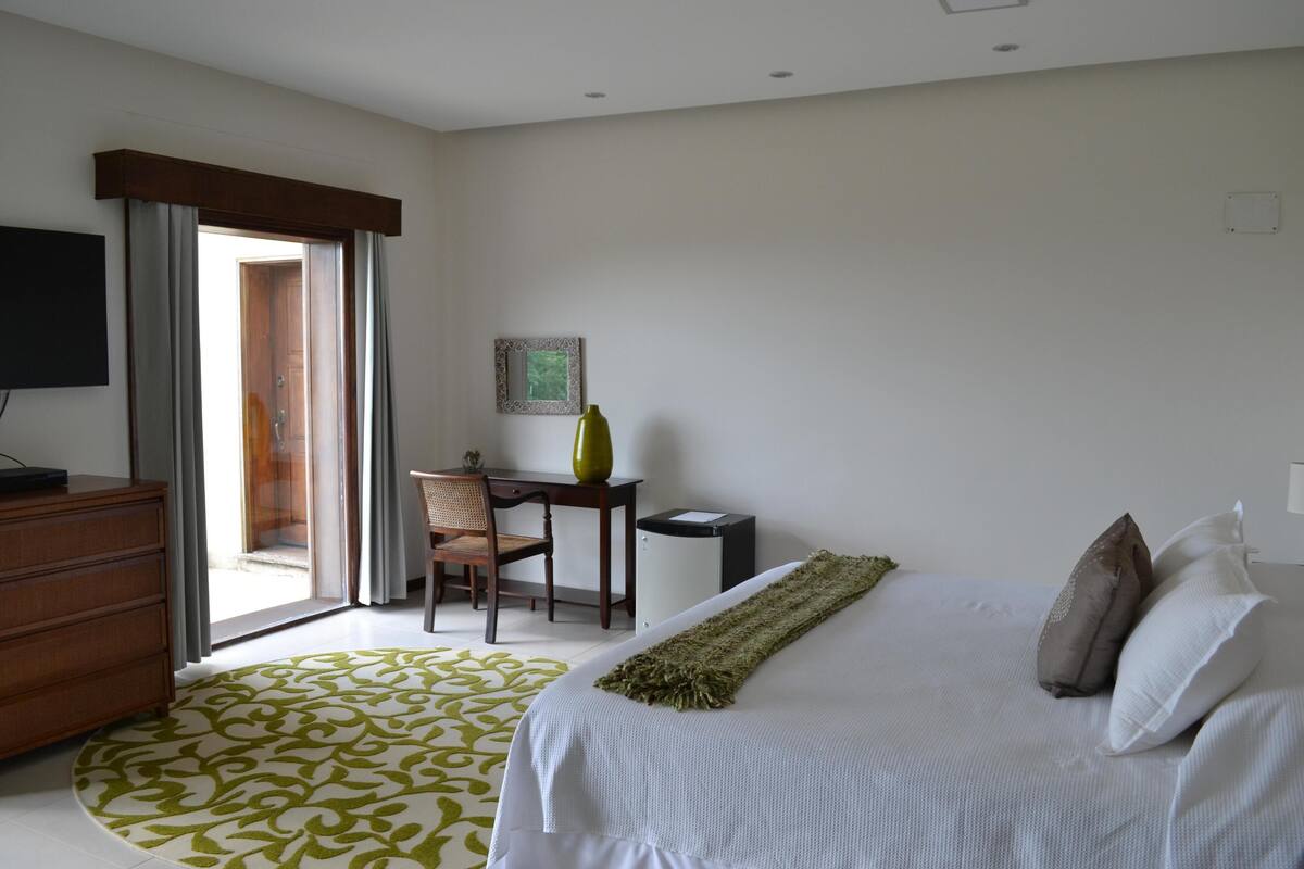 Roupas de cama premium, cofres nos quartos