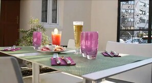 ランチに営業 (フランス料理)