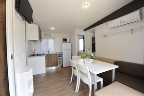 活动屋, 3 间卧室 (Girasole) | 私人厨房 | 冰箱、炉灶、茶具/咖啡用具、厨具/餐具