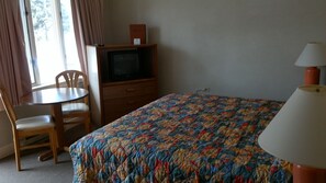 Phòng Tiêu chuẩn, 1 giường cỡ king | Truy cập Internet không dây miễn phí, bộ trải giường 