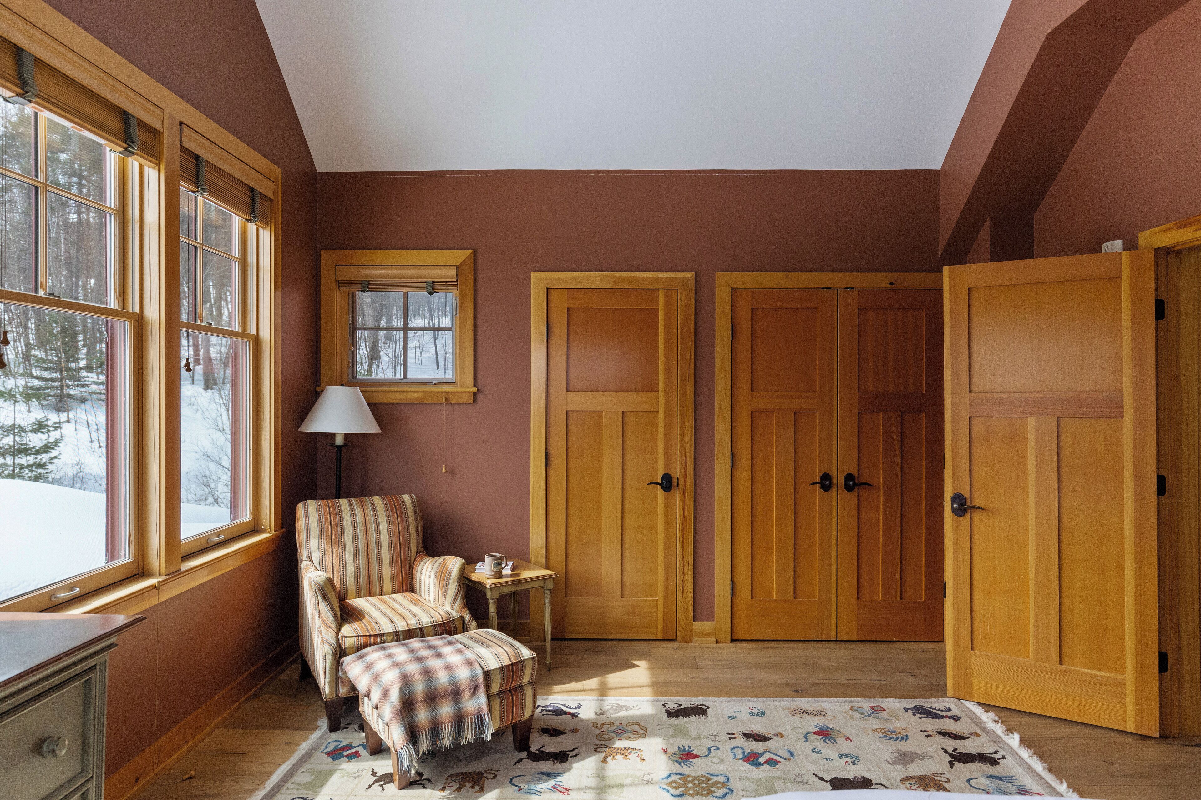 mountain aire lodge | individually decorated, individually furnished, laptop workspace