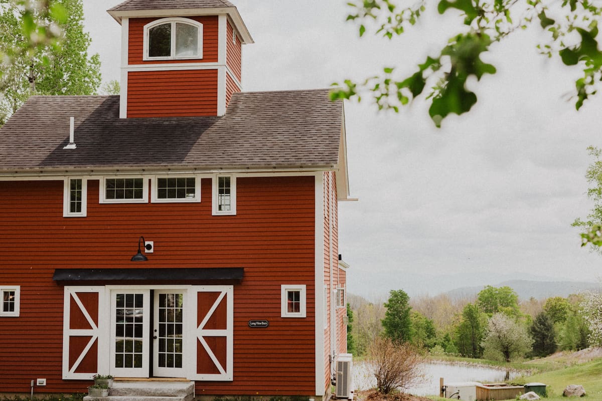 Long View Barn | Individually decorated, individually furnished, laptop workspace