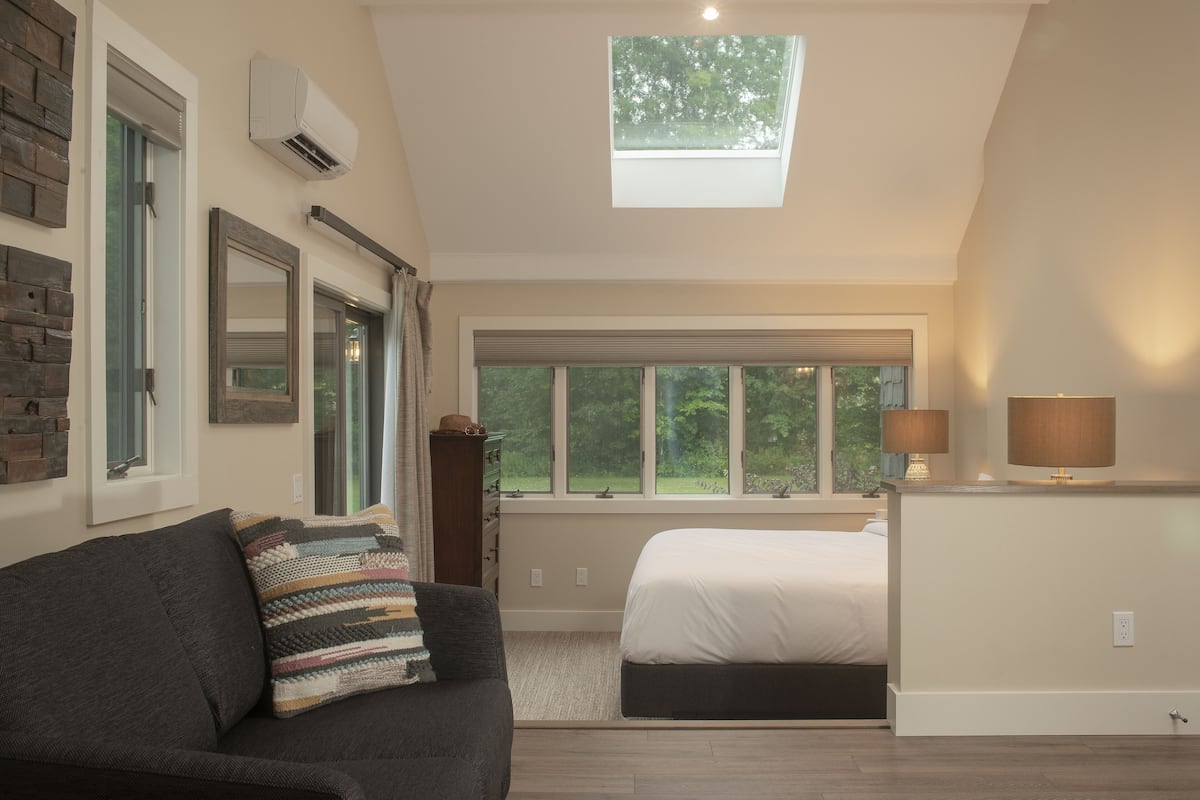 Greystone | Individually decorated, individually furnished, laptop workspace