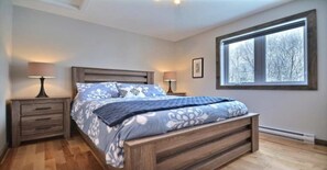 3 bedrooms, free WiFi, bed sheets