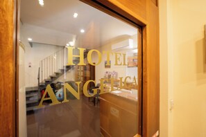 Property entrance - Hotel Angelica (Florence)