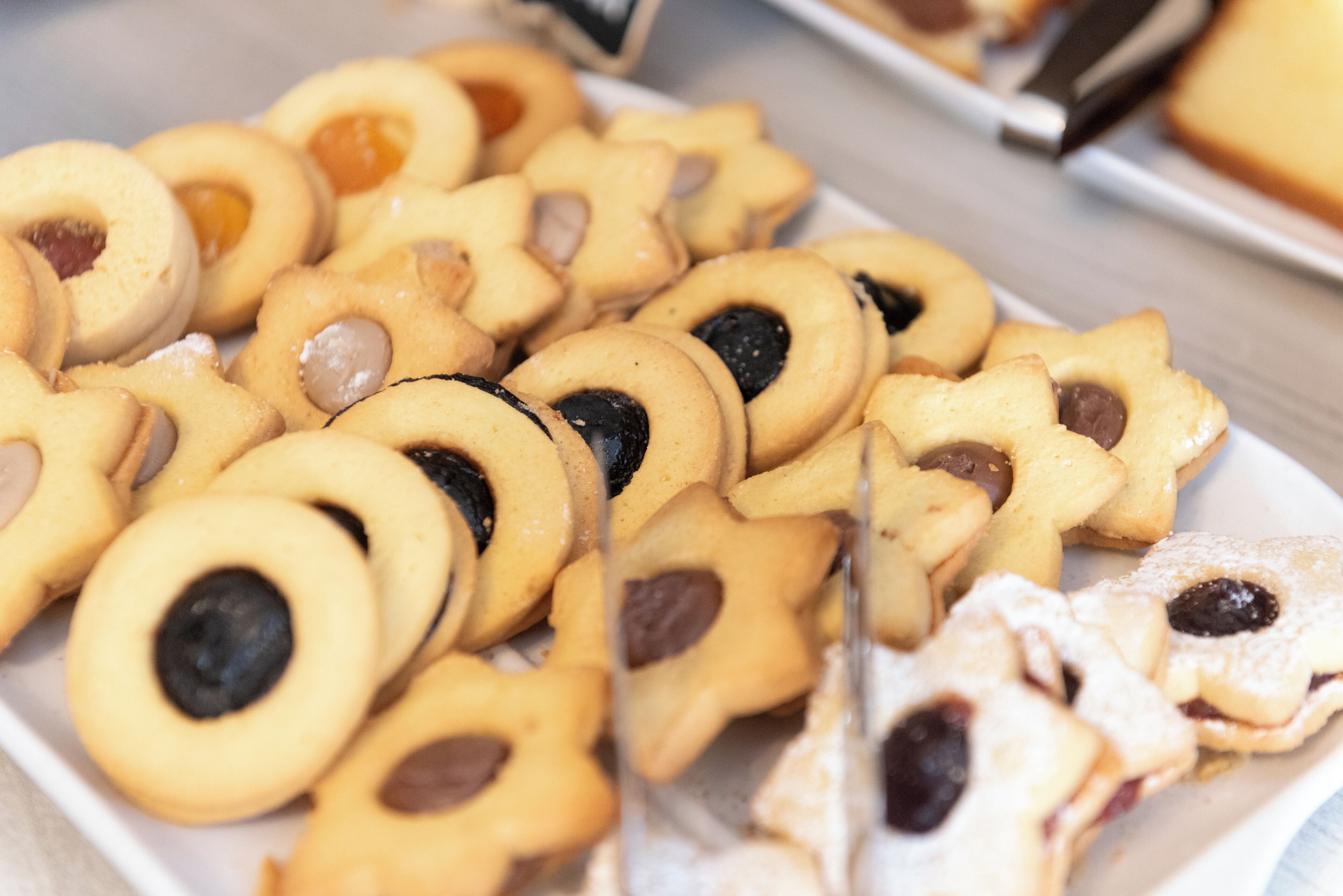 daily buffet breakfast (eur 10 per person)