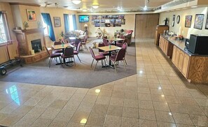 Free daily continental breakfast 